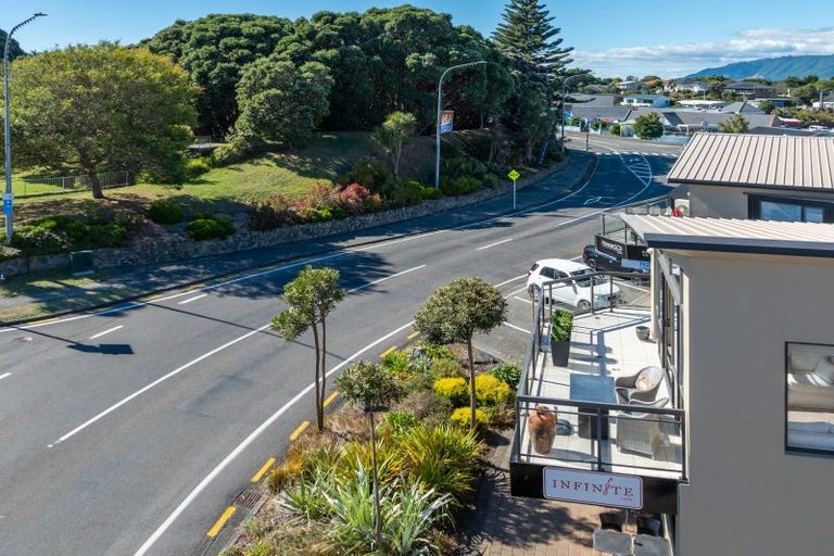 Photo of property in 338c Rosetta Road, Raumati Beach, Paraparaumu, 5032