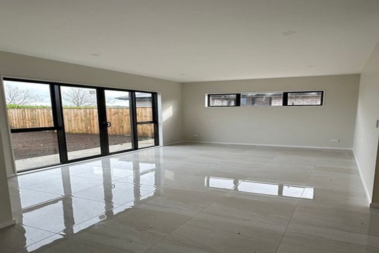 Photo of property in 10 Benjamin Place, Clevedon, Papakura, 2582