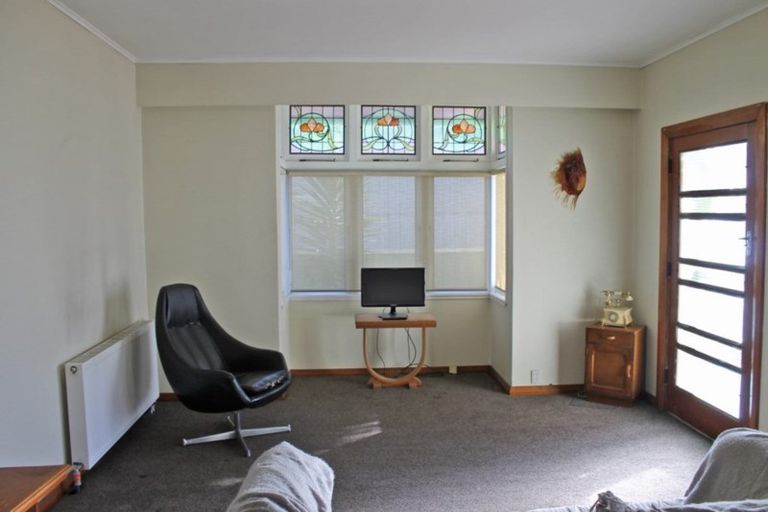 Photo of property in 62 Romilly Street, Westport, 7825