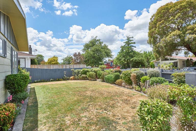 Photo of property in 55 Acacia Street, Kelvin Grove, Palmerston North, 4414