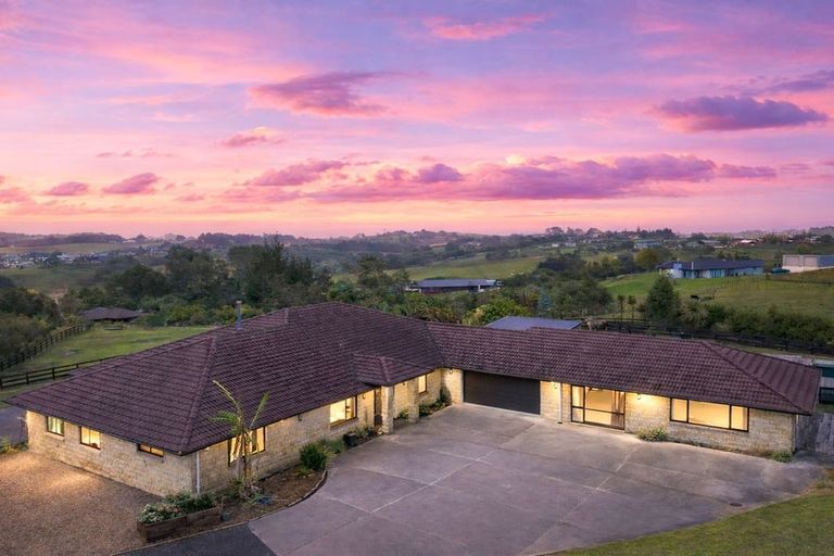 Photo of property in 48 Travers Road, Te Kauwhata, 3782