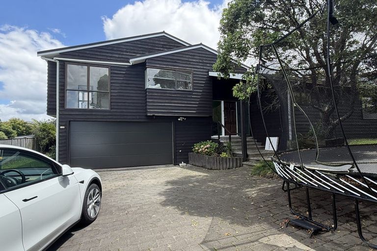 Photo of property in 1/26 East Coast Road, Milford, Auckland, 0620