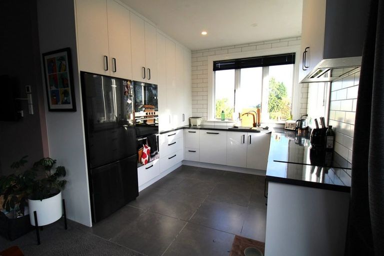 Photo of property in 22 Lawson Street, Roslyn, Dunedin, 9011