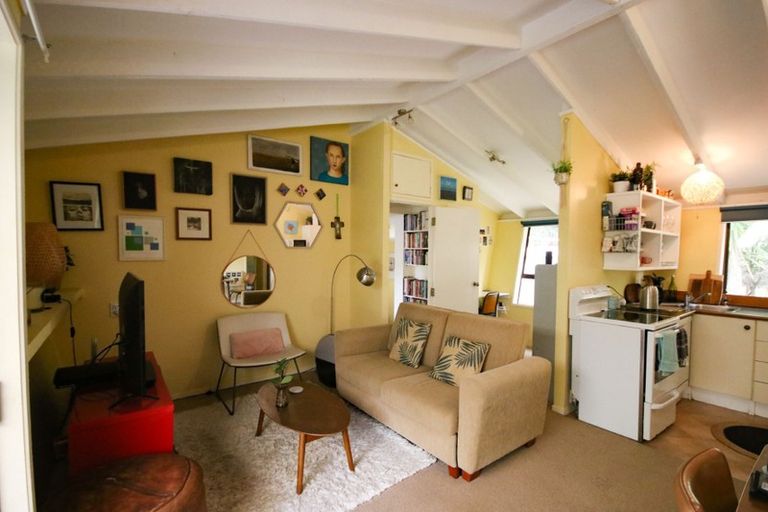 Photo of property in 1913 Paparoa Valley Road, Paparoa, 0571