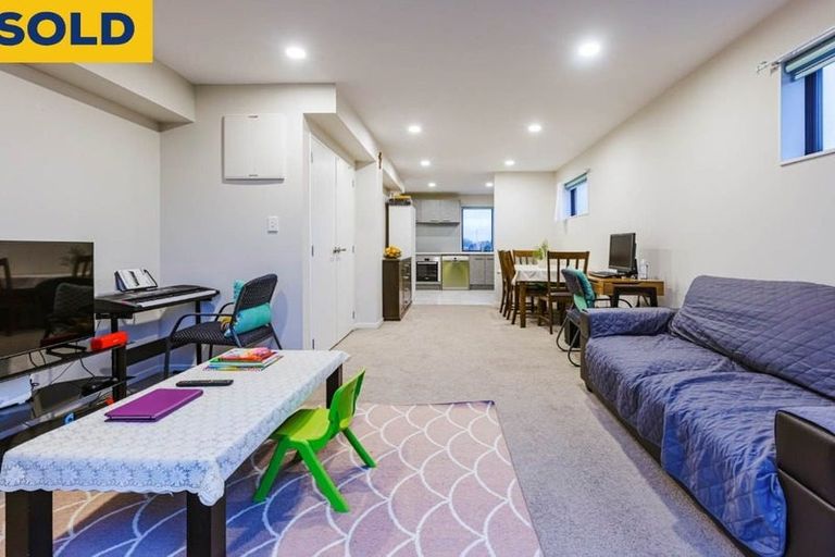 Photo of property in 95 Walsh Road, Papakura, 2110