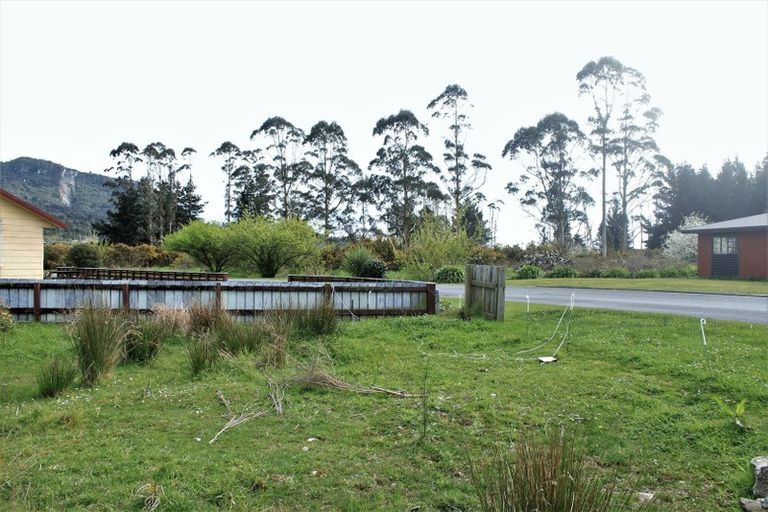 Photo of property in 52 Somerled Avenue, Dunollie, Runanga, 7803