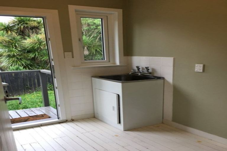 Photo of property in 3/24 Woodside Road, Massey, Auckland, 0614