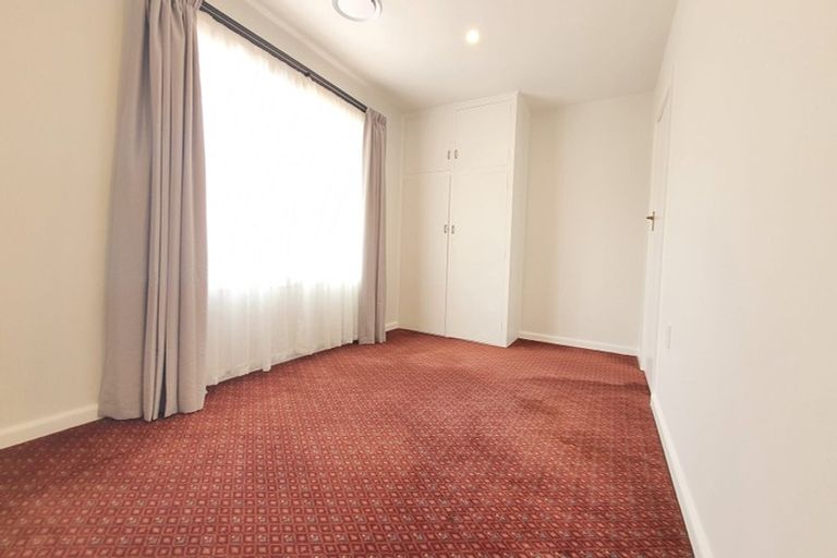 Photo of property in 7 Straven Road, Riccarton, Christchurch, 8011