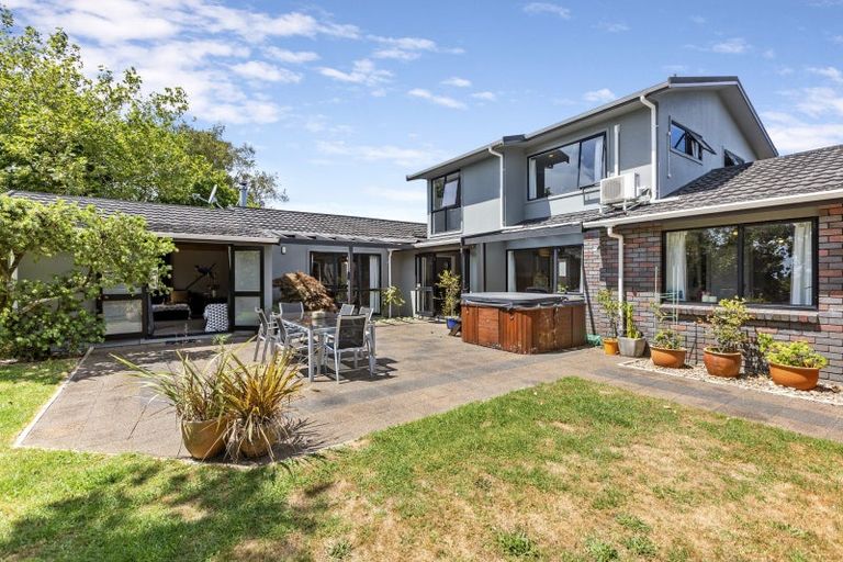Photo of property in 68 Brois Street, Frankleigh Park, New Plymouth, 4310