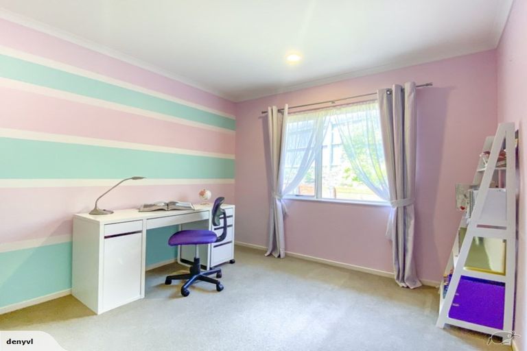 Photo of property in 30 Bradnor Meadows Drive, Swanson, Auckland, 0612