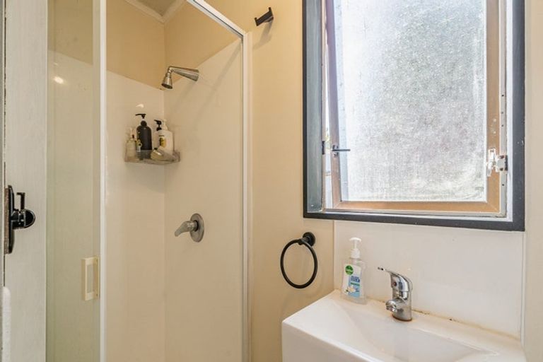 Photo of property in 110 Holborn Drive, Stokes Valley, Lower Hutt, 5019