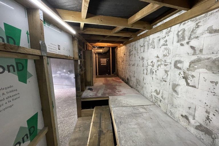 Photo of property in 1/17 View Road, Glenfield, Auckland, 0627