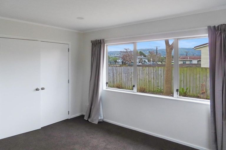Photo of property in 26 Harrison Crescent, Avalon, Lower Hutt, 5011