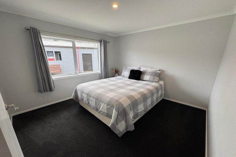 Photo of property in 18 Grande Place, Wainuiomata, Lower Hutt, 5014