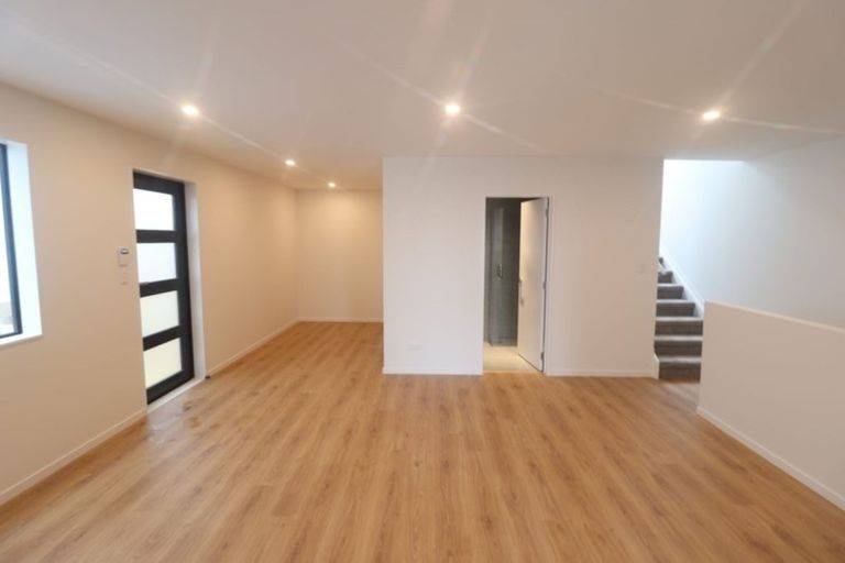 Photo of property in 40 Ascension Crescent, Orewa, 0931