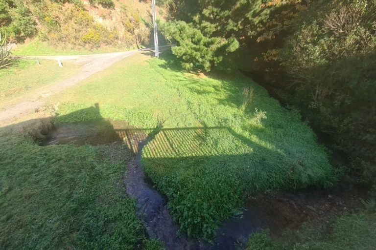 Photo of property in 1122a Paekakariki Hill Road, Paekakariki Hill, Porirua, 5381