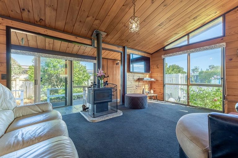 Photo of property in 97 Rangiuru Road, Otaki Beach, Otaki, 5512