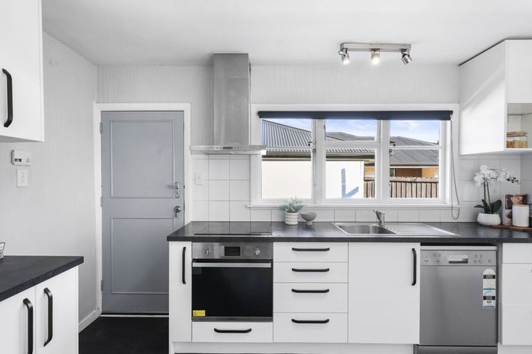 Photo of property in 15 Kevin Street, Hoon Hay, Christchurch, 8025