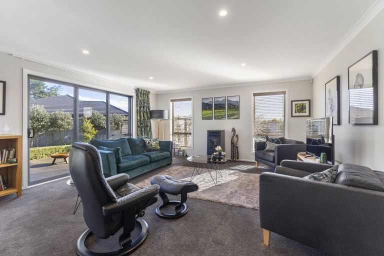 Photo of property in 12 Dow Chung Place, Otaki, 5512