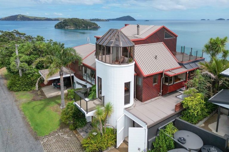 Photo of property in 1980 Wyuna Bay Road, Wyuna Bay, Coromandel, 3581