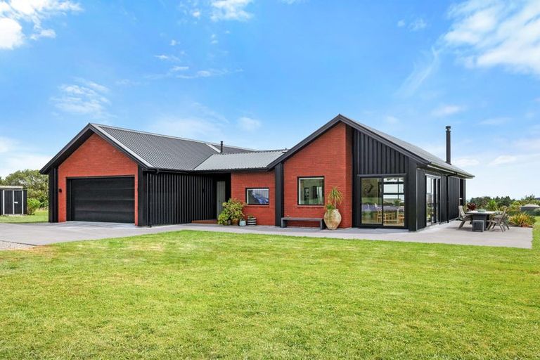 Photo of property in 1506 Egmont Road, Egmont Village, 4386