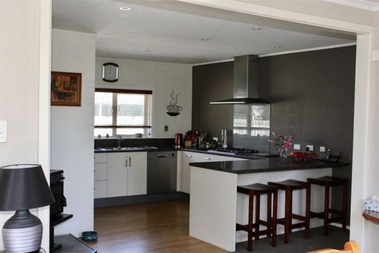 Photo of property in 10 Crofton Road, Harewood, Christchurch, 8051