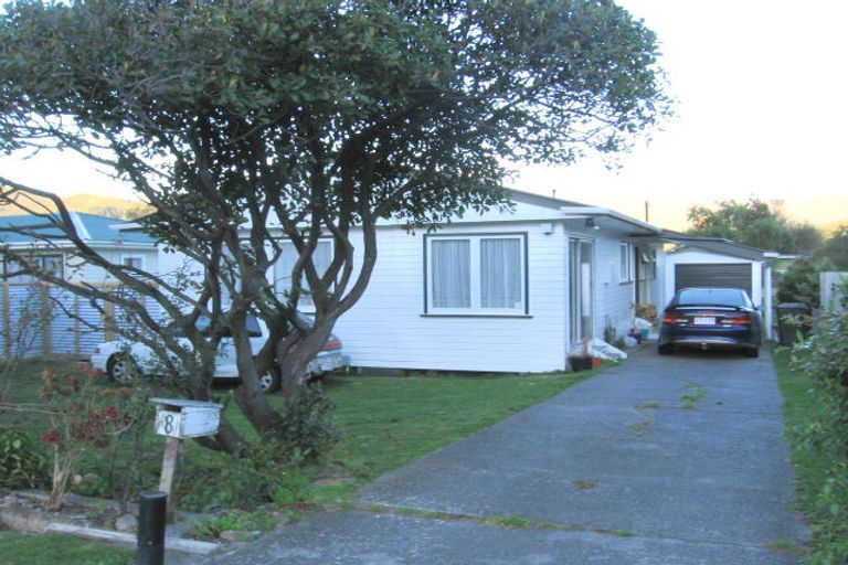 Photo of property in 8 Parkway, Wainuiomata, Lower Hutt, 5014