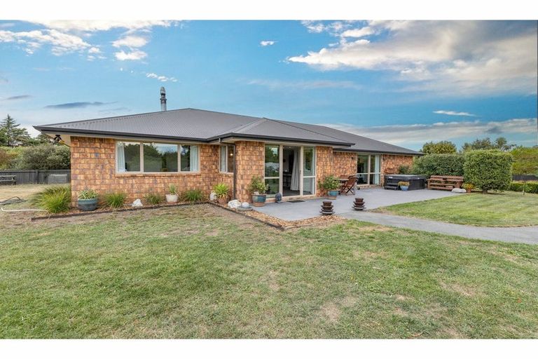 Photo of property in 17 Mclean Drive, Leithfield, Amberley, 7481