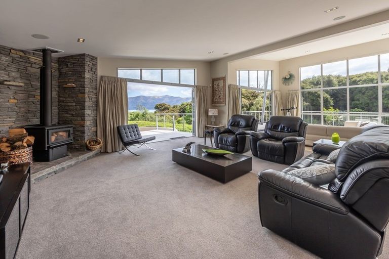 Photo of property in 31 Old Coach Road, Akaroa, 7581