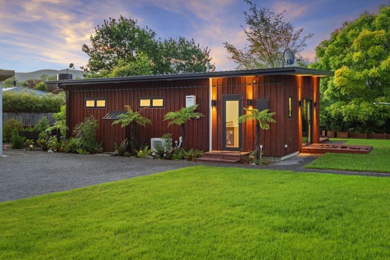 Photo of property in 3 Farr Street, Whitecliffs, Glentunnel, 7673