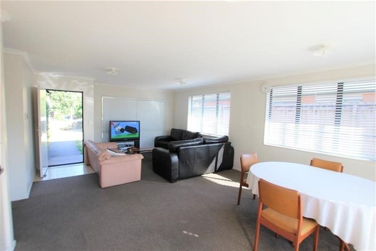 Photo of property in 77 Mountain Road, Mangere Bridge, Auckland, 2022