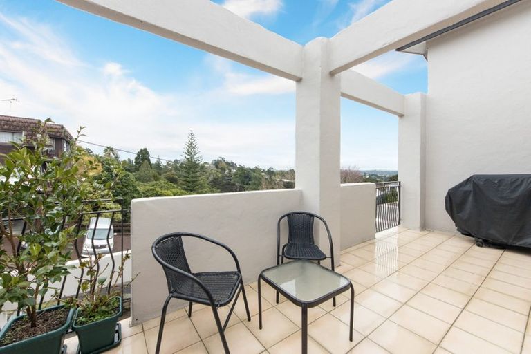 Photo of property in 14/8 Monte Cassino Place, Birkdale, Auckland, 0626