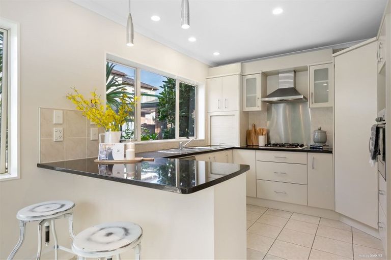 Photo of property in 3 Banshire Close, Flat Bush, Auckland, 2016