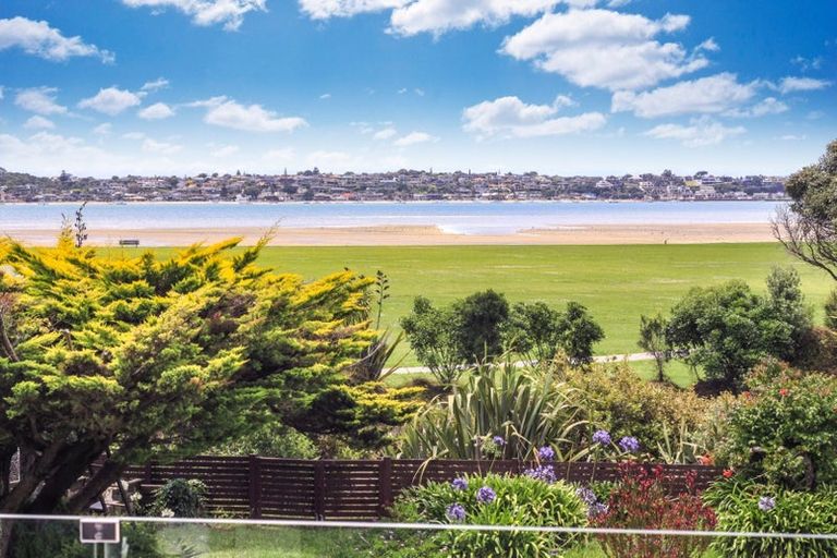 Photo of property in 24 Roberta Avenue, Glendowie, Auckland, 1071