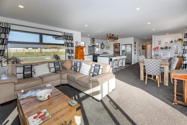 Photo of property in 37 Te Korari Street, Marshland, Christchurch, 8083