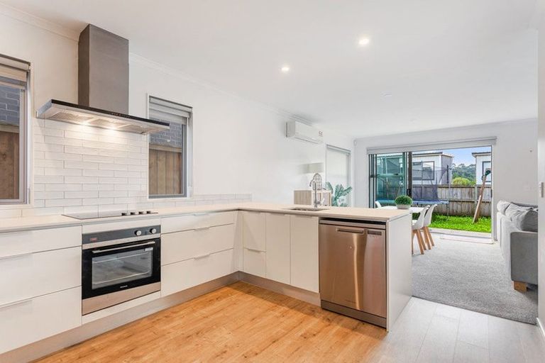 Photo of property in 36 Vincent Mcgrath Crescent, Swanson, Auckland, 0614