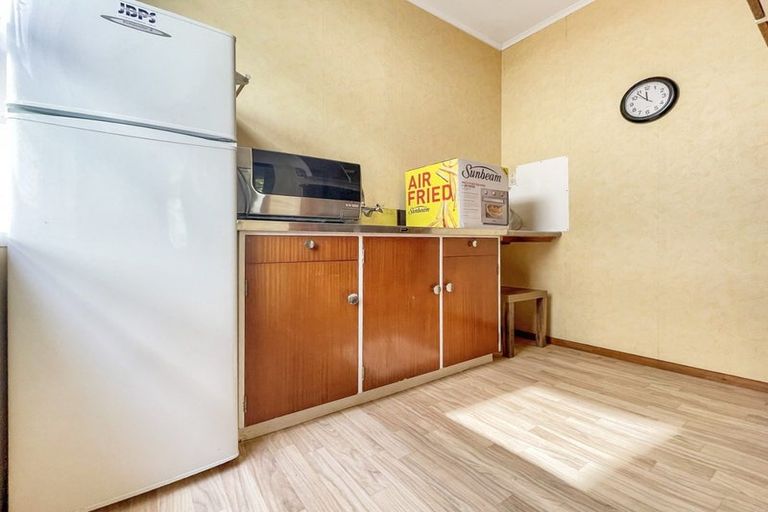 Photo of property in 120 Austin Street, Mount Victoria, Wellington, 6011