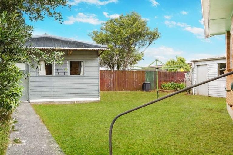Photo of property in 103 Cascades Road, Pakuranga Heights, Auckland, 2010