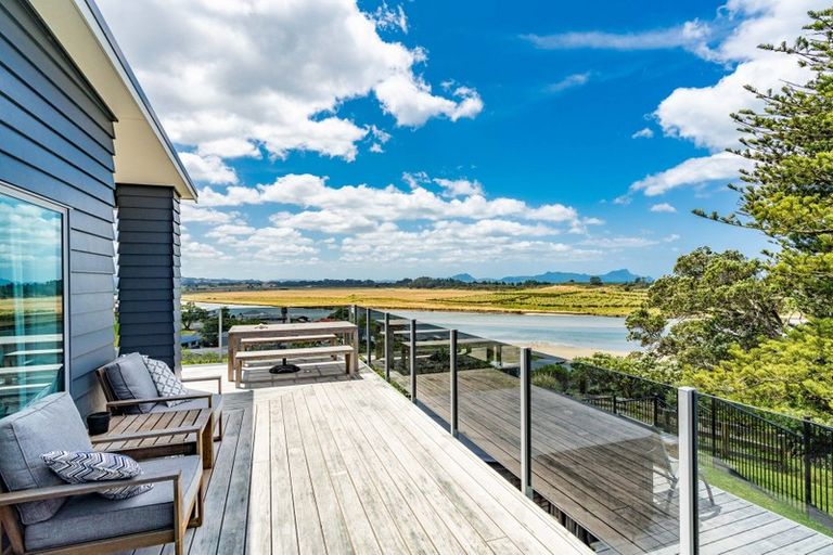 Photo of property in 11 Seascape Crescent, Waipu, 0582