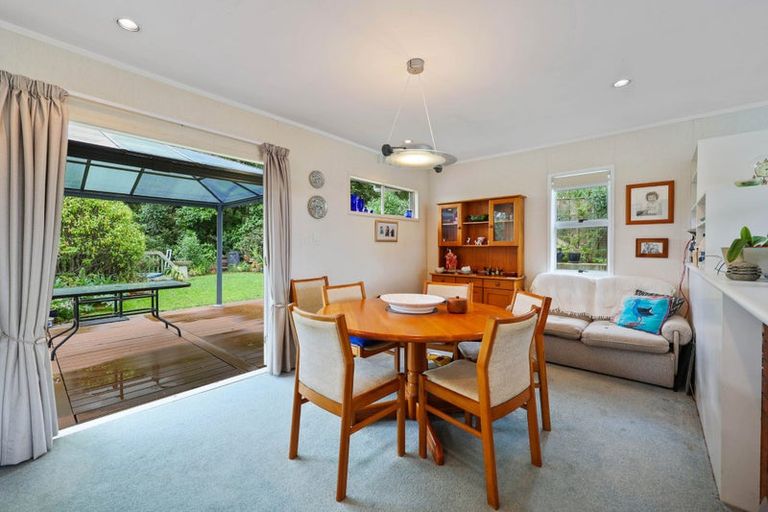 Photo of property in 37 Haseler Crescent, Howick, Auckland, 2014