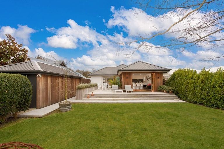 Photo of property in 43 Urunga Avenue, Strowan, Christchurch, 8052