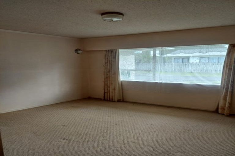 Photo of property in 1/10 Fernaig Street, Papakura, 2110