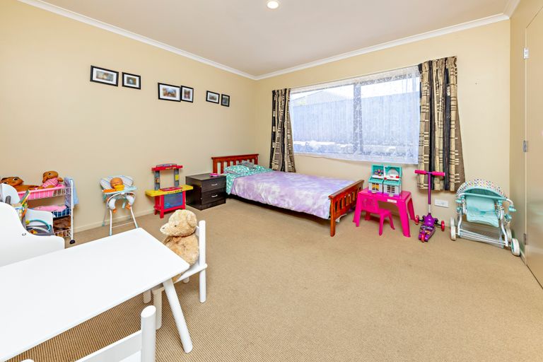 Photo of property in 15 Killeen Place, Flat Bush, Auckland, 2019