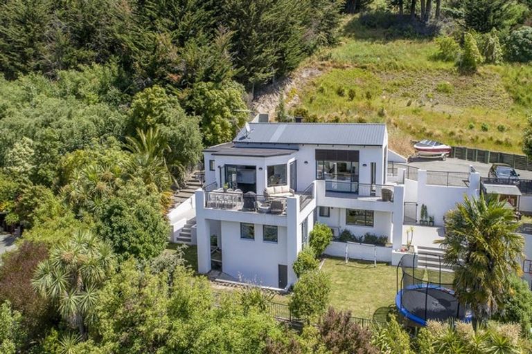 Photo of property in 10a Dalefield Drive, Cashmere, Christchurch, 8022