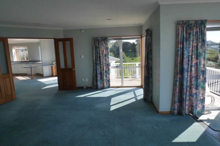 Photo of property in 1/98 Moncks Spur Road, Redcliffs, Christchurch, 8081