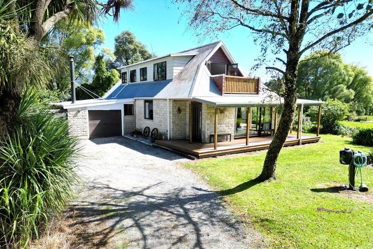 Photo of property in 184 Golf Links Road, Kaiata, Greymouth, 7805
