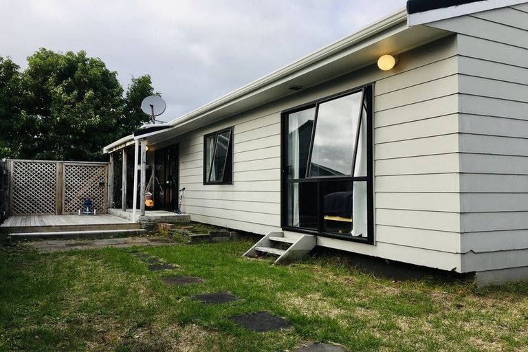 Photo of property in 9 Pukeko Street, Paraparaumu, 5032