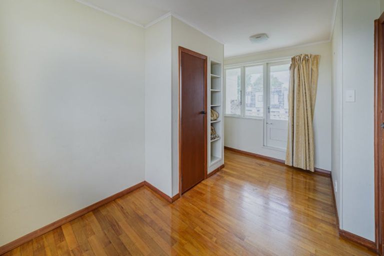 Photo of property in 72b Arimu Road, Papakura, 2110