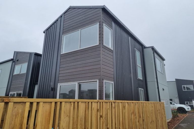 Photo of property in 10 Selkirk Lane, Hamilton Lake, Hamilton, 3204