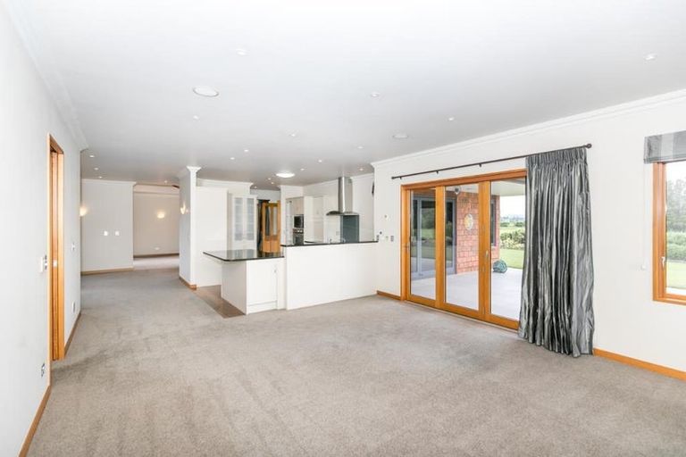Photo of property in 28 Osborne Road, Horsham Downs, Hamilton, 3281